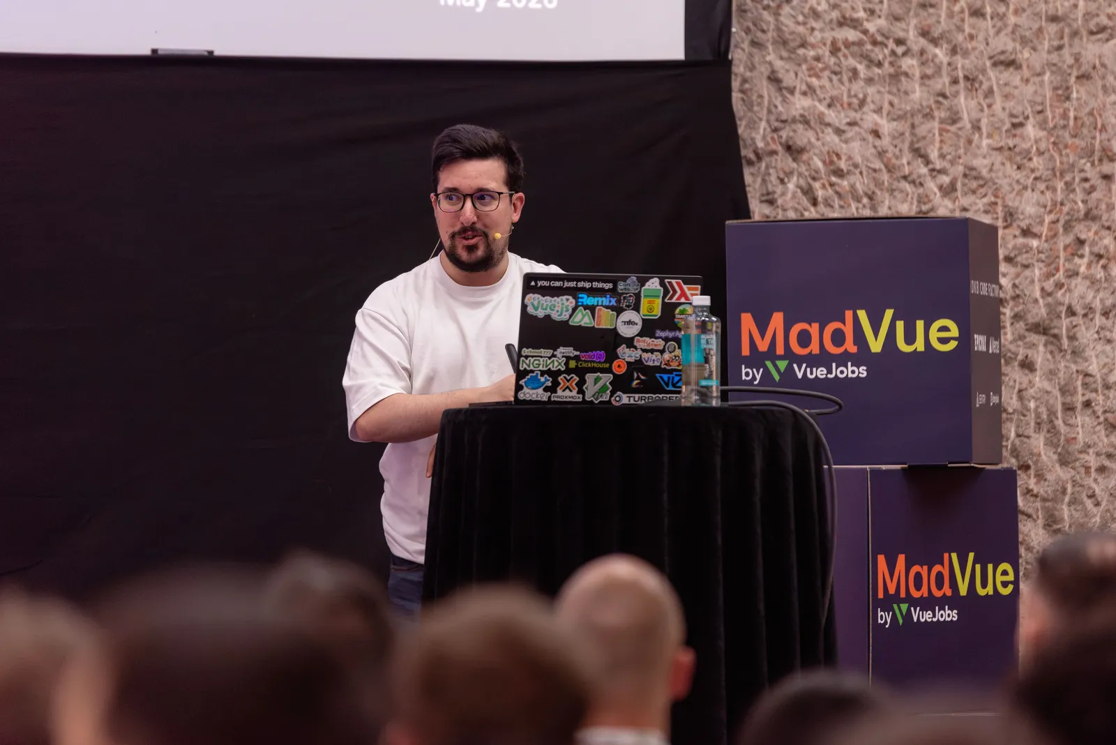 Superpositioned Vue Components with Module Federation