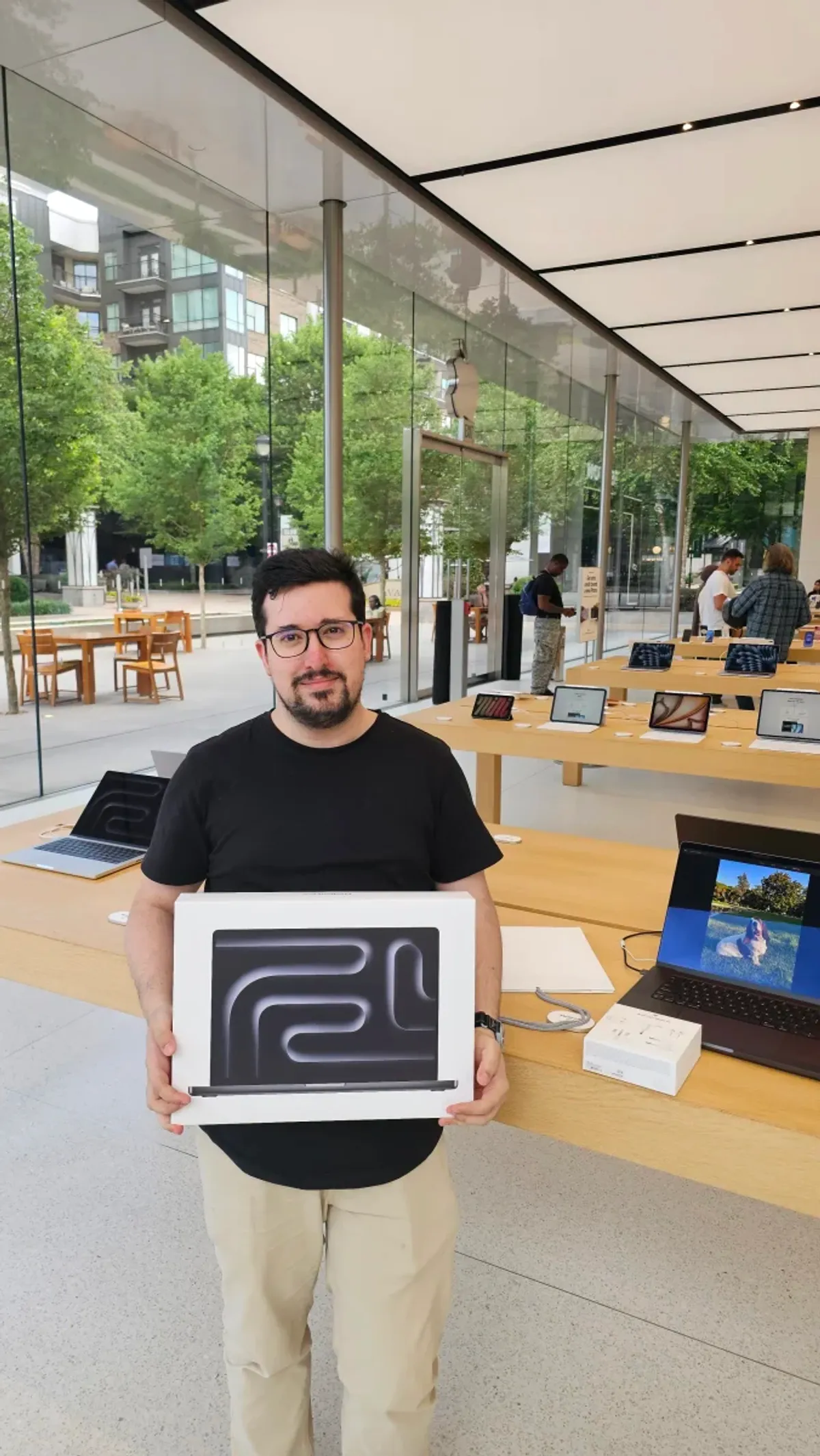 Apple M4 Max